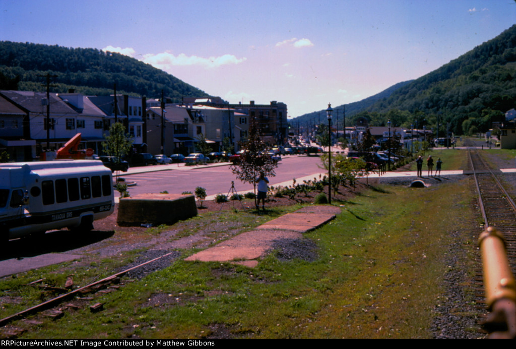 Railfan taking a picture of railfans